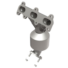 Load image into Gallery viewer, MagnaFlow Direct Fit Catalytic Converter 05-08 Hyundai Tucson/Kia Sportage 2.7 L P/S Manifold AWD