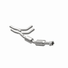 Load image into Gallery viewer, MagnaFlow Direct Fit Catalytic Converter 05-07 Ford E150 4.6L Passenger Side