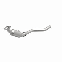 Load image into Gallery viewer, MagnaFlow Direct Fit Catalytic Converter 2005 Chrysler 300C 5.7L V8 / 2005 Dodge Magnum 5.7L V8