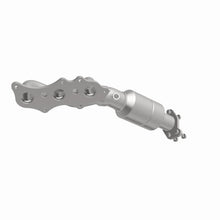 Load image into Gallery viewer, MagnaFlow Direct Fit Catalytic Converter 10-12 Toyota FJ/4Runner 4.0L