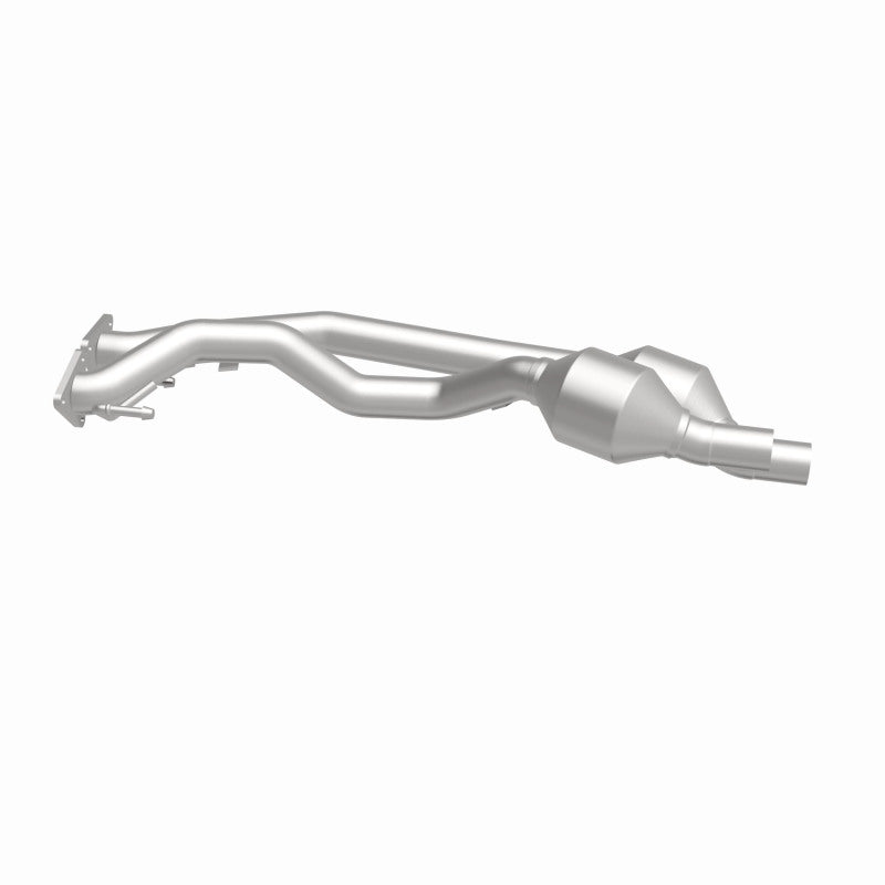 MagnaFlow Direct Fit Catalytic Converter 07 VW Touareg 3.6L Rear