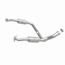 Load image into Gallery viewer, MagnaFlow DF Conv Ford/Mercury 06-10 Explorer/Mountaineer/ 07-10 Explorer SportTrac 4.0L Y-Pipe Assy