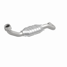 Load image into Gallery viewer, MagnaFlow Direct Fit Catalytic Converter 03-05 Ford Expedition/05-06 Lincoln Navigator 5.4L D/S