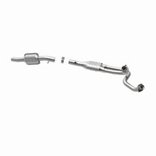 Load image into Gallery viewer, MagnaFlow Direct Fit Catalytic Converter 1996 Ford E-150 4.9L