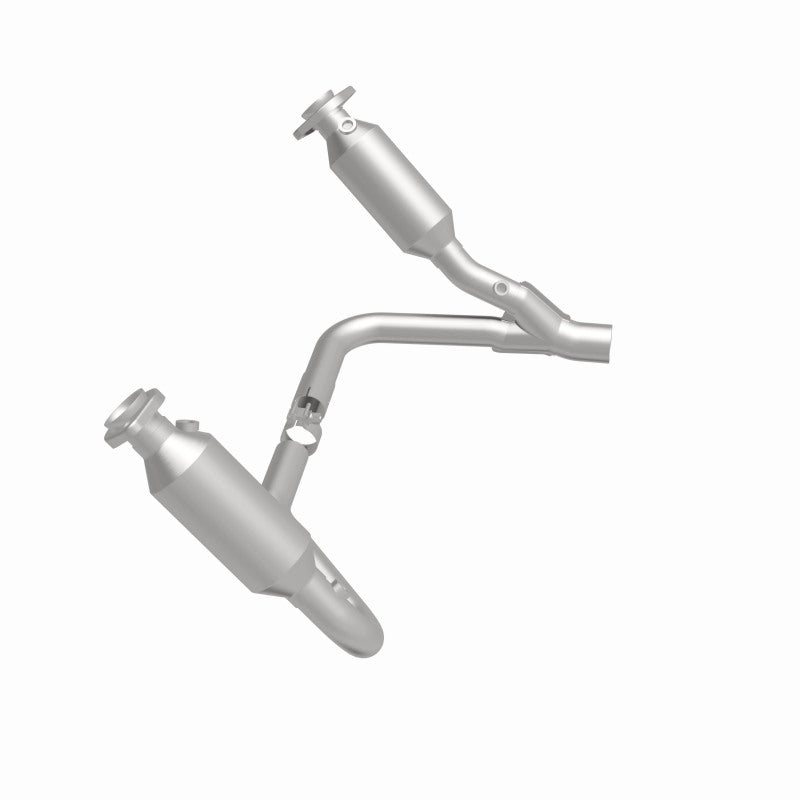 MagnaFlow Direct Fit Catalytic Converter California Grade 07-08 Dodge Durango 3.7L