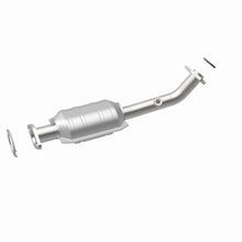 Load image into Gallery viewer, MagnaFlow DF Catalytic Conv 01-02 Infiniti QX4 3.5L / 01/02/04 Nissan Pathfinder 3.5L (California)