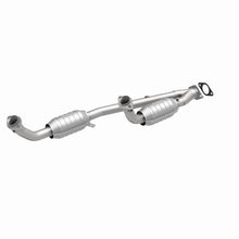 Load image into Gallery viewer, MagnaFlow Direct Fit Catalytic Converter Windstar 95-96