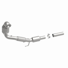 Load image into Gallery viewer, MagnaFlow Direct Fit Catalytic Converter 15-17 Volkswagen Golf / GTI