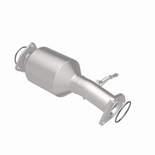 Load image into Gallery viewer, MagnaFlow OEM Grade Direct Fit Converter 15-16 Honda CR-V 2.4L