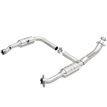 Load image into Gallery viewer, MagnaFlow DF Conv Ford/Mercury 06-10 Explorer/Mountaineer/ 07-10 Explorer SportTrac 4.0L Y-Pipe Assy