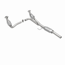 Load image into Gallery viewer, MagnaFlow Direct Fit Catalytic Converter 00 Dodge Dakota 3.9L 2wd