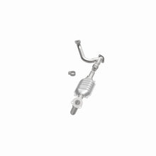 Load image into Gallery viewer, MagnaFlow Direct Fit Catalytic Converter 98-02 3.5L Isuzu Trooper DS