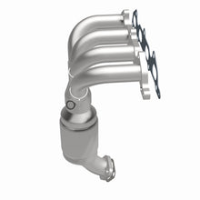 Load image into Gallery viewer, MagnaFlow Direct Fit Catalytic Converter 03-04 Kia Rio 1.6L mani OEM