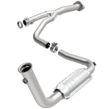 Load image into Gallery viewer, MagnaFlow Direct Fit Catalytic Converter 2004 Liberty D/S frt OEM