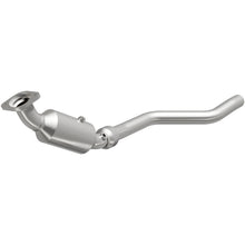 Load image into Gallery viewer, MagnaFlow DF Cat Conv 05-09 Chrysler 300/Dodge 06-09 Charger/05-07 Magnum 5.7L P/S *NOT CALIFORNIA*