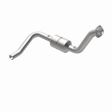 Load image into Gallery viewer, MagnaFlow Direct Fit Catalytic Converter 04-06 Dodge Durango 5.7L Driver Side