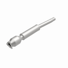 Load image into Gallery viewer, MagnaFlow Direct Fit Catalytic Converter 04/06 VW Phaeton 4.2L Rear Passenger Side