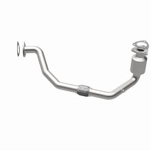 Load image into Gallery viewer, MagnaFlow Direct Fit Catalytic Converter 00-03 Saturn LS Series/LW Series 3.0L Front (49 State)