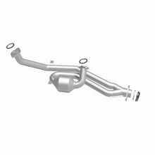 Load image into Gallery viewer, MagnaFlow Direct Fit Catalytic Converter California Grade 00-04 Toyota Avalon 3.0L