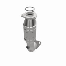 Load image into Gallery viewer, MagnaFlow Direct Fit Catalytic Converter 2000 Chevy Tracker 1.6L