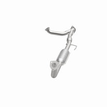 Load image into Gallery viewer, MagnaFlow Direct Fit Catalytic Converter 96-97 3.2L Passport D/S A/T