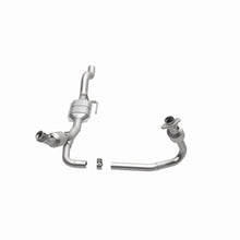 Load image into Gallery viewer, MagnaFlow Direct Fit Catalytic Converter 01 Dakota 3.9L 4wd OEM