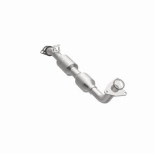 Load image into Gallery viewer, MagnaFlow Direct Fit Catalytic Converter 98-02 Lexus LX470 4.7L OEM