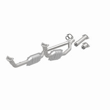Load image into Gallery viewer, MagnaFlow Direct Fit Catalytic Converter Range Rover 90-93