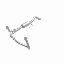 Load image into Gallery viewer, MagnaFlow Direct Fit Catalytic Converter 00-03 Durango 4WD OEM
