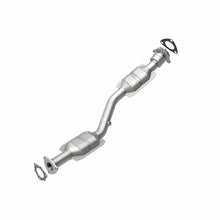 Load image into Gallery viewer, MagnaFlow Direct Fit Catalytic Converter 07-10 Saturn VUE 2.4L