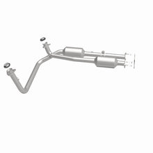 Load image into Gallery viewer, MagnaFlow Direct Fit Catalytic Converter California Grade 96-00 GM Tahoe/Yukon/Escalade 5.7L