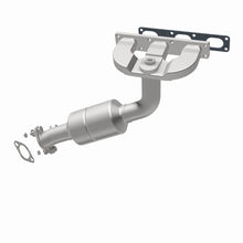 Load image into Gallery viewer, MagnaFlow Direct Fit Catalytic Converter BMW 5 04-05 Rear Mani