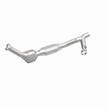 Load image into Gallery viewer, MagnaFlow Direct Fit Catalytic Converter 97-98 Ford Trucks 5.4L
