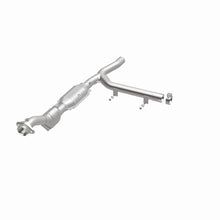 Load image into Gallery viewer, MagnaFlow Direct Fit Catalytic Converter F150 Truck 97-98 V8 4.6L 2W