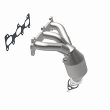 Load image into Gallery viewer, MagnaFlow Direct Fit Catalytic Converter 02-06 Hyundai Sonata 2.7L