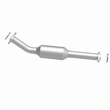 Load image into Gallery viewer, MagnaFlow Direct Fit Catalytic Converter OEM 2003-2004 Toyota Tundra Underbody - 28.75in Length