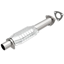 Load image into Gallery viewer, MagnaFlow Direct Fit Catalytic Converter 95-98 GM S10 Pickup 4.3L