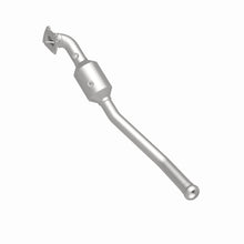 Load image into Gallery viewer, MagnaFlow Direct Fit Catalytic Conv 13-18 Dodge Durango 3.6L V6 / 13-18 Jeep Grand Cherokee 3.6L V6