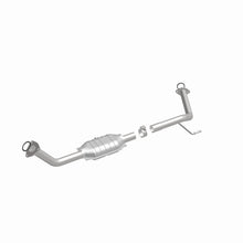 Load image into Gallery viewer, MagnaFlow Direct Fit Catalytic Converter 05-07 Toyota Sequoia 8 4.7L D/S