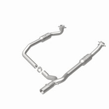 Load image into Gallery viewer, MagnaFlow Direct Fit Catalytic Converter 2009-2012 E-150 5.4 L Underbody