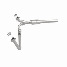 Load image into Gallery viewer, MagnaFlow Direct Fit Catalytic Converter Chevrolet/GMC 1500 1/2 Ton