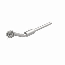 Load image into Gallery viewer, MagnaFlow Direct Fit Catalytic Converter 2003 Volkswagen Golf 1.8L
