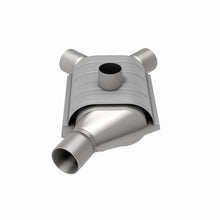 Load image into Gallery viewer, MagnaFlow Universal Catalytic Converter 2 inch/2 inch S/D Subaru PC2 Front