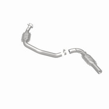 Load image into Gallery viewer, MagnaFlow Direct Fit Catalytic Converter 03-05 Express 2500 4.8L Driver Side