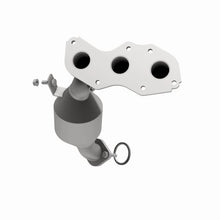 Load image into Gallery viewer, MagnaFlow Direct Fit Catalytic Converter 08-09 Toyota Highlander 3.5L