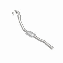 Load image into Gallery viewer, MagnaFlow Direct Fit Catalytic Converter 96-97 Volvo 850 2.5L