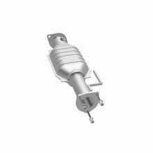 Load image into Gallery viewer, MagnaFlow Direct Fit Catalytic Converter 00-04 Jeep Wrangler 4.0L Rear/2.4L/2.5L