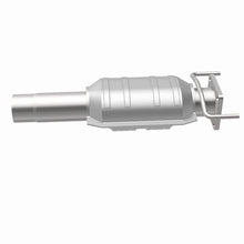 Load image into Gallery viewer, MagnaFlow Direct Fit Catalytic Converter Gm