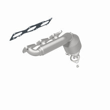 Load image into Gallery viewer, MagnaFlow Direct Fit Catalytic Converter 2007-2009 Sorento 3.3 3.8 L Manifold