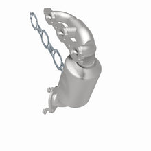 Load image into Gallery viewer, MagnaFlow DF Catalytic Converter Federal Frt SS 2007 Chrysler Pacifica Base/Limited/Touring 4.0L/241